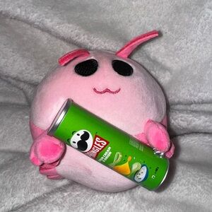 ZURU Snackles Series 2 Lily Pink Shrimp Plush w/ Pringles Mystery Capsule Toy